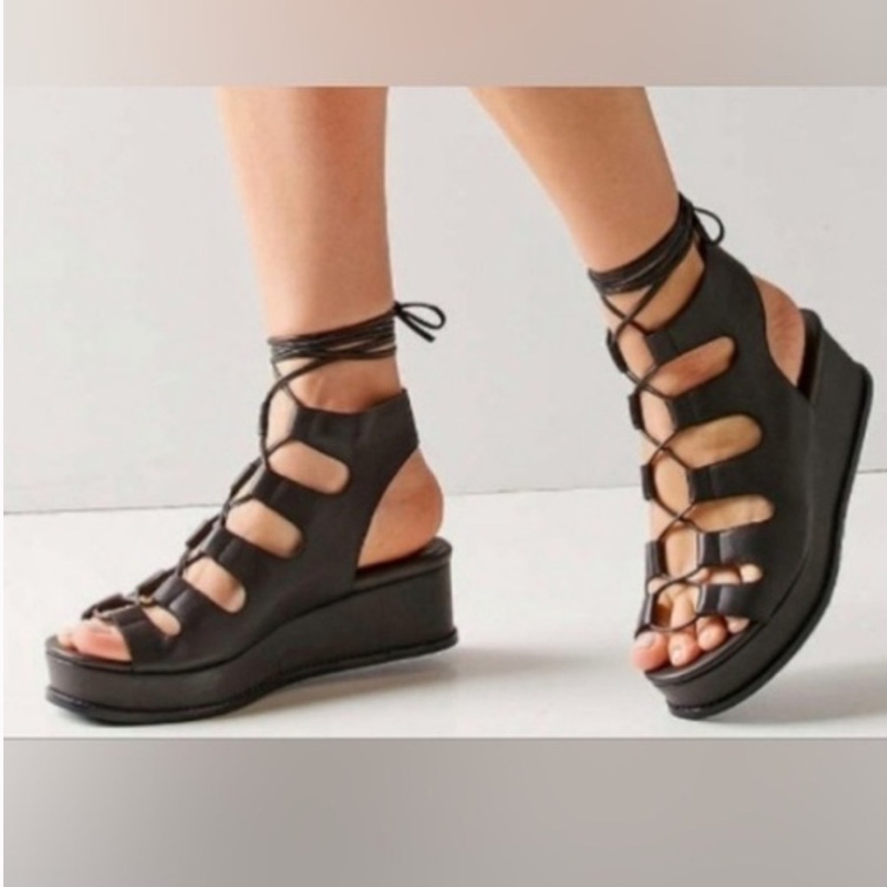 Jeffrey Campbell Black Lace-Up Platform Sandals - 7.5
